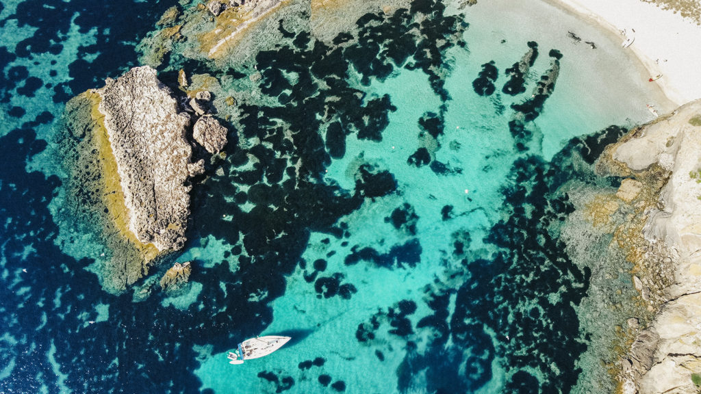 MENORCA EN VELERO rutas en barco desde mahon