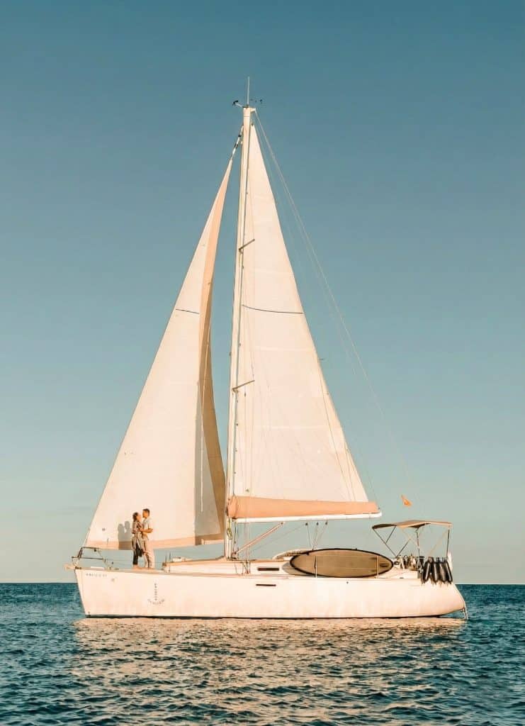 Tabla de precios excursiones en velero Menorca temporada 2026